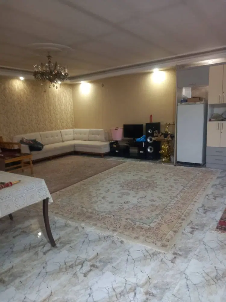 ویلا استخردار ۶۰۰متری(خوشنام)