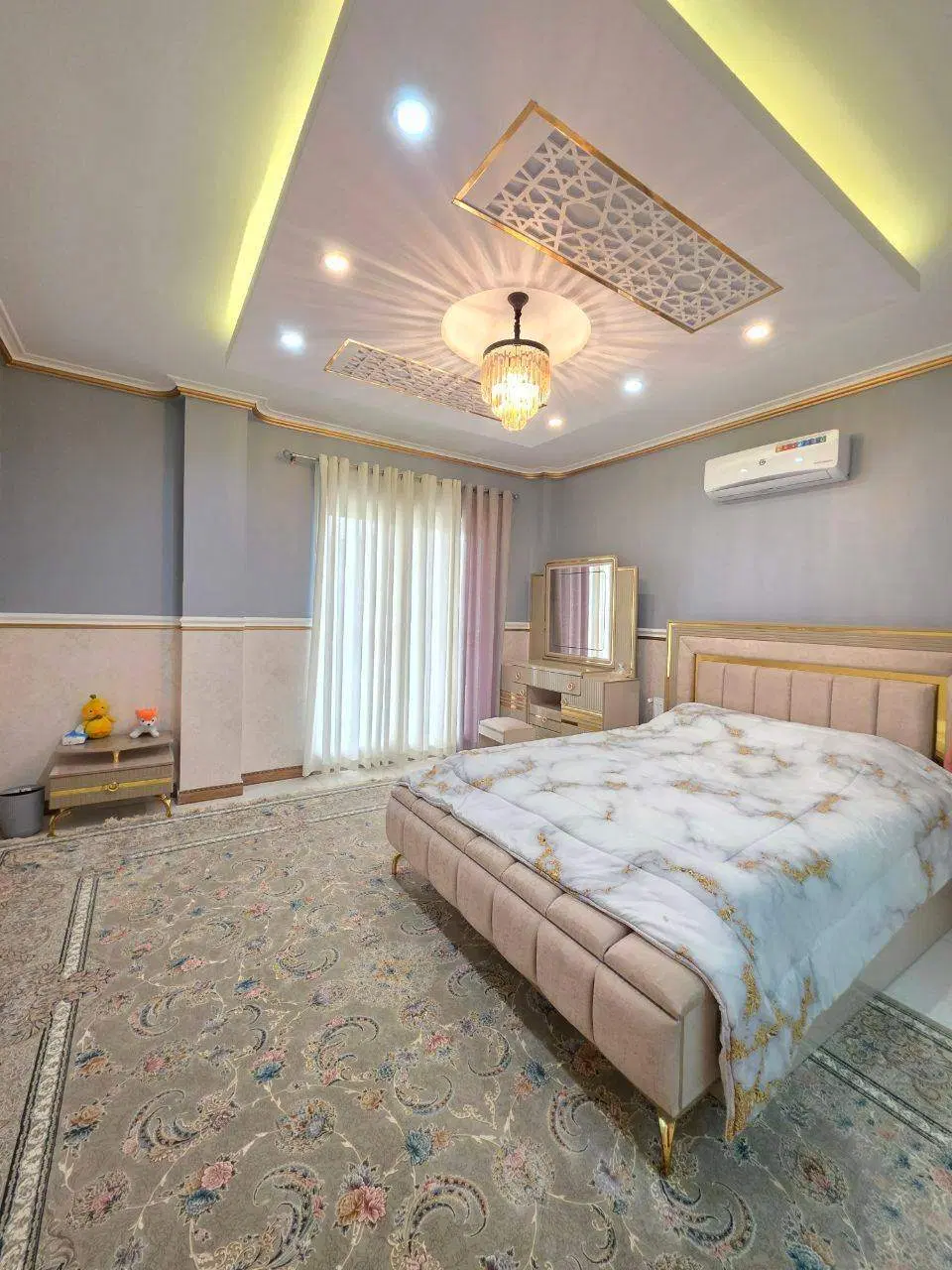 ۲۵۰زمین۳۶۰بنا با ۳خواب بزرگ و روفگاردن