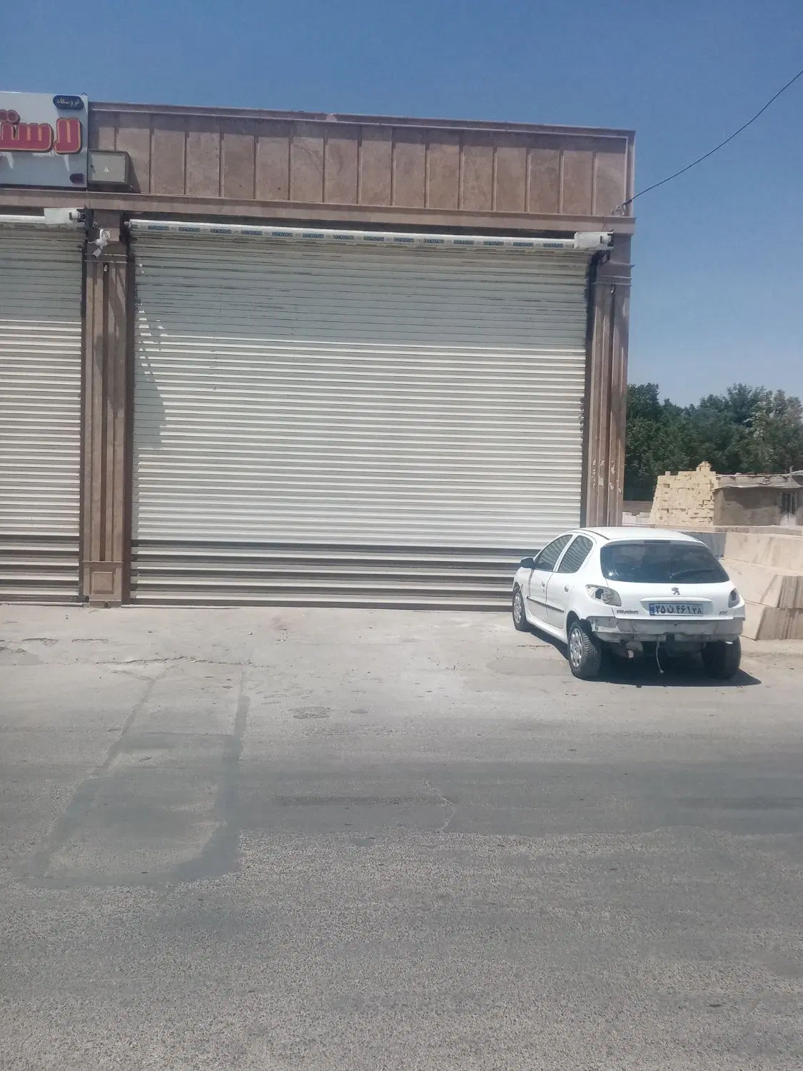 مغازه سی متری تاجوک نرسیده به پمپ بنزین محجوبان