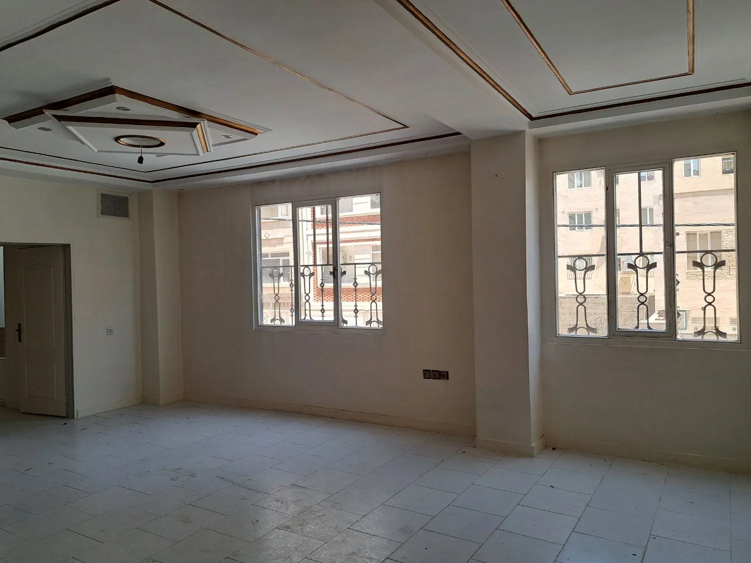 ۶۵ متری نقاشی شده کابینت ام دی اف