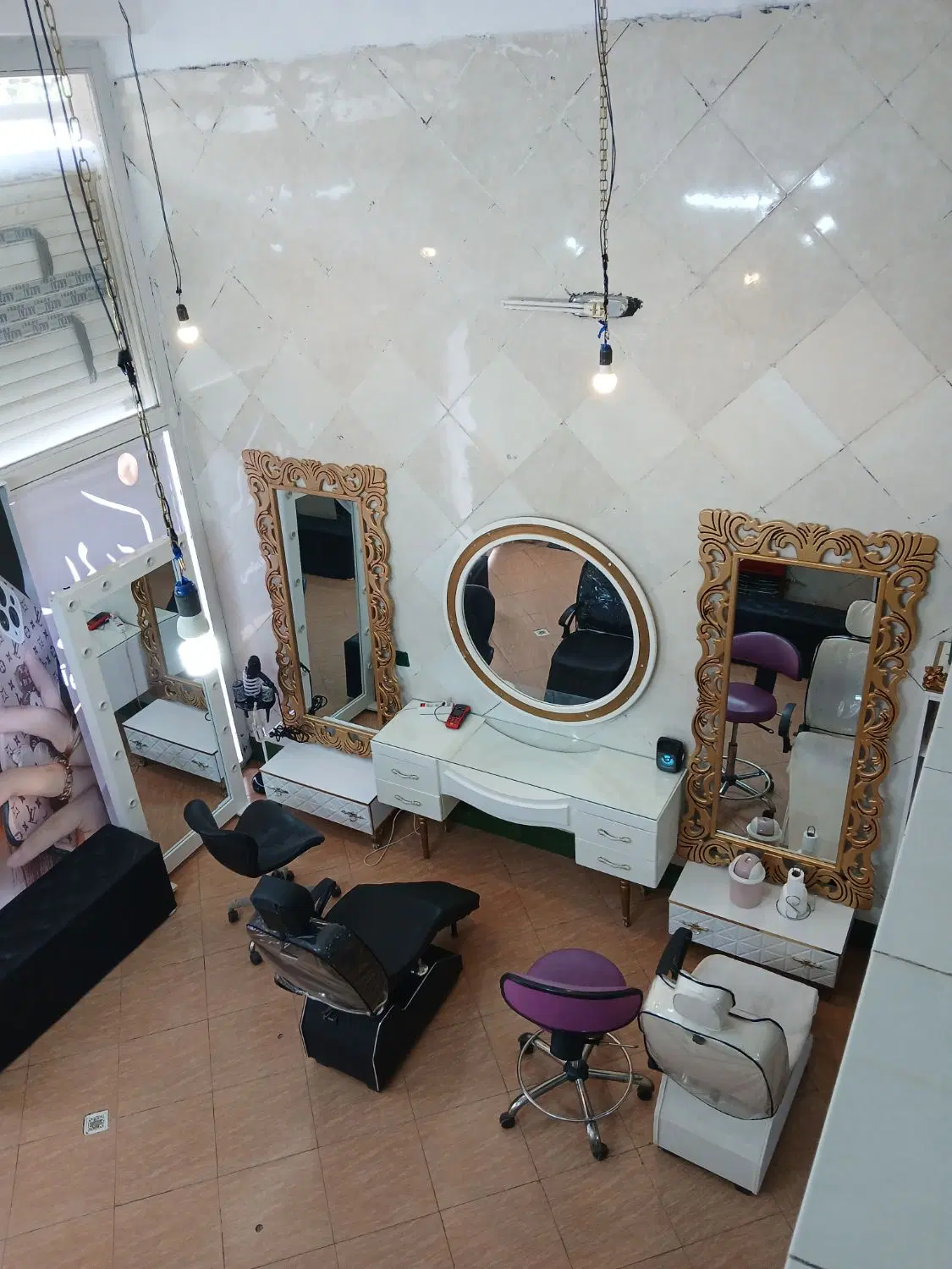 اجاره میز ناخن