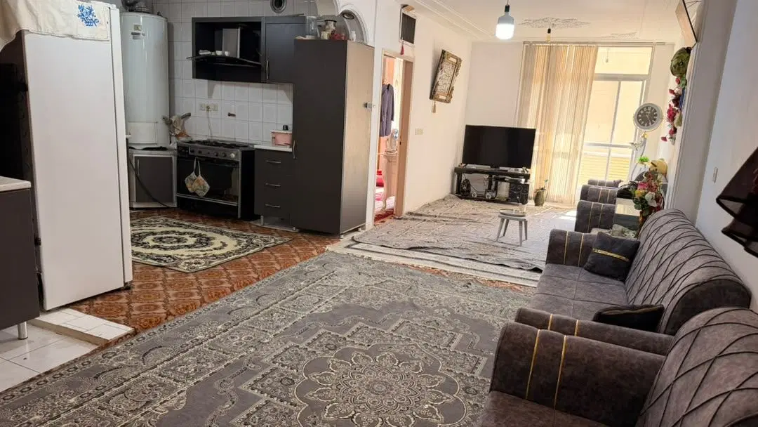 رهن و اجاره ۸۰ متری شیخ اشراق دو خوابه