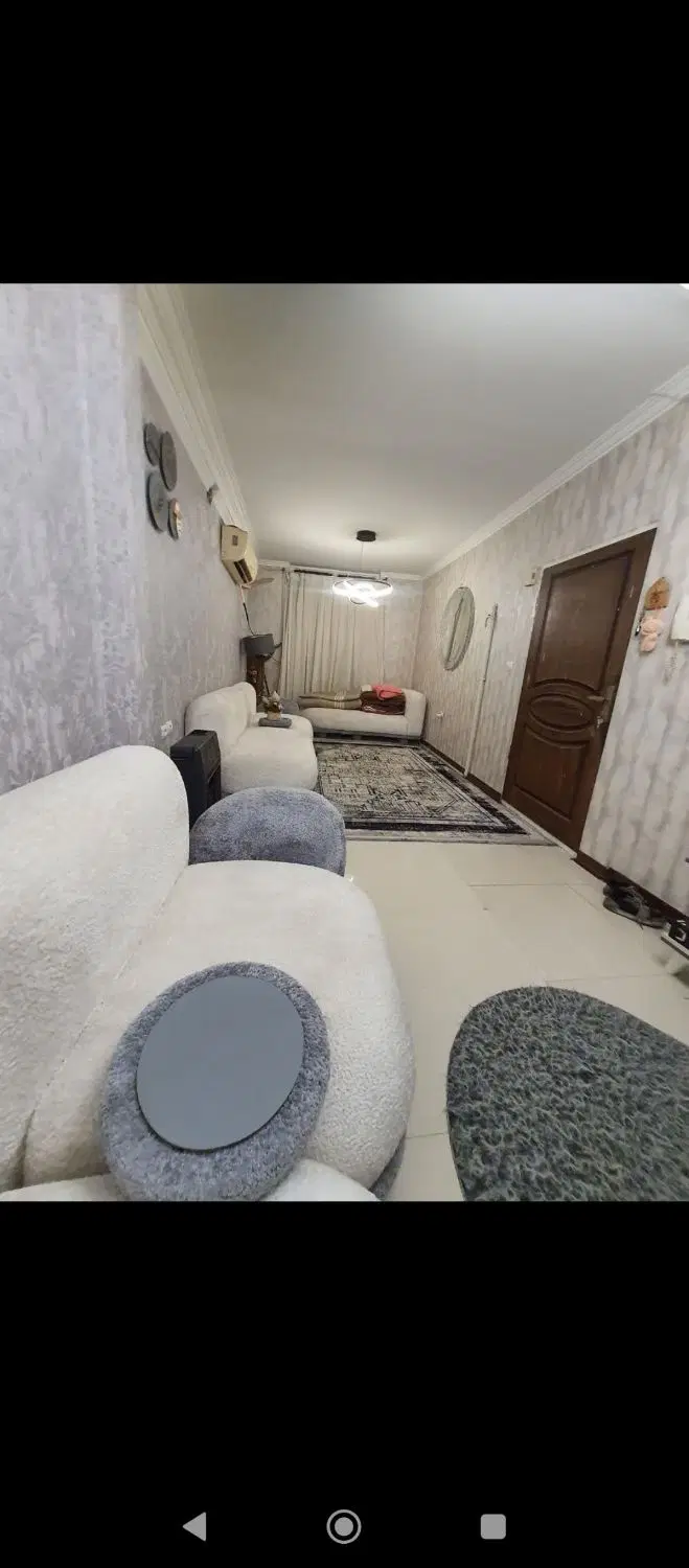 آپارتمان ۵۰ متری ۳ طبقه طبقه سوم تک واحد