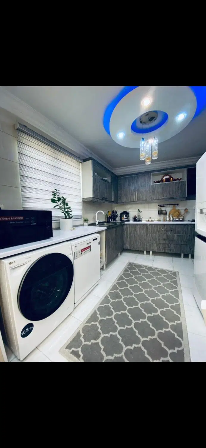 اپارتمان دو خواب لوکس بر سفیر جنوبی