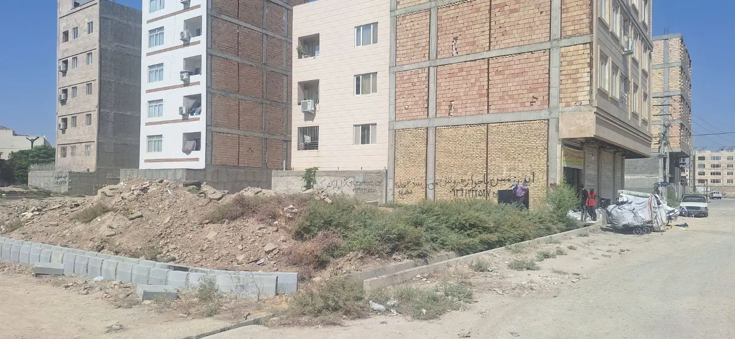 فروش یک قطعه زمین موقیت تجاری