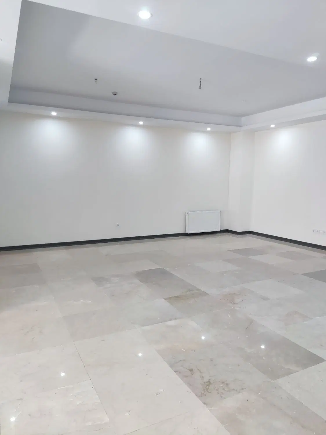 128متر،نوساز،فول امکانات