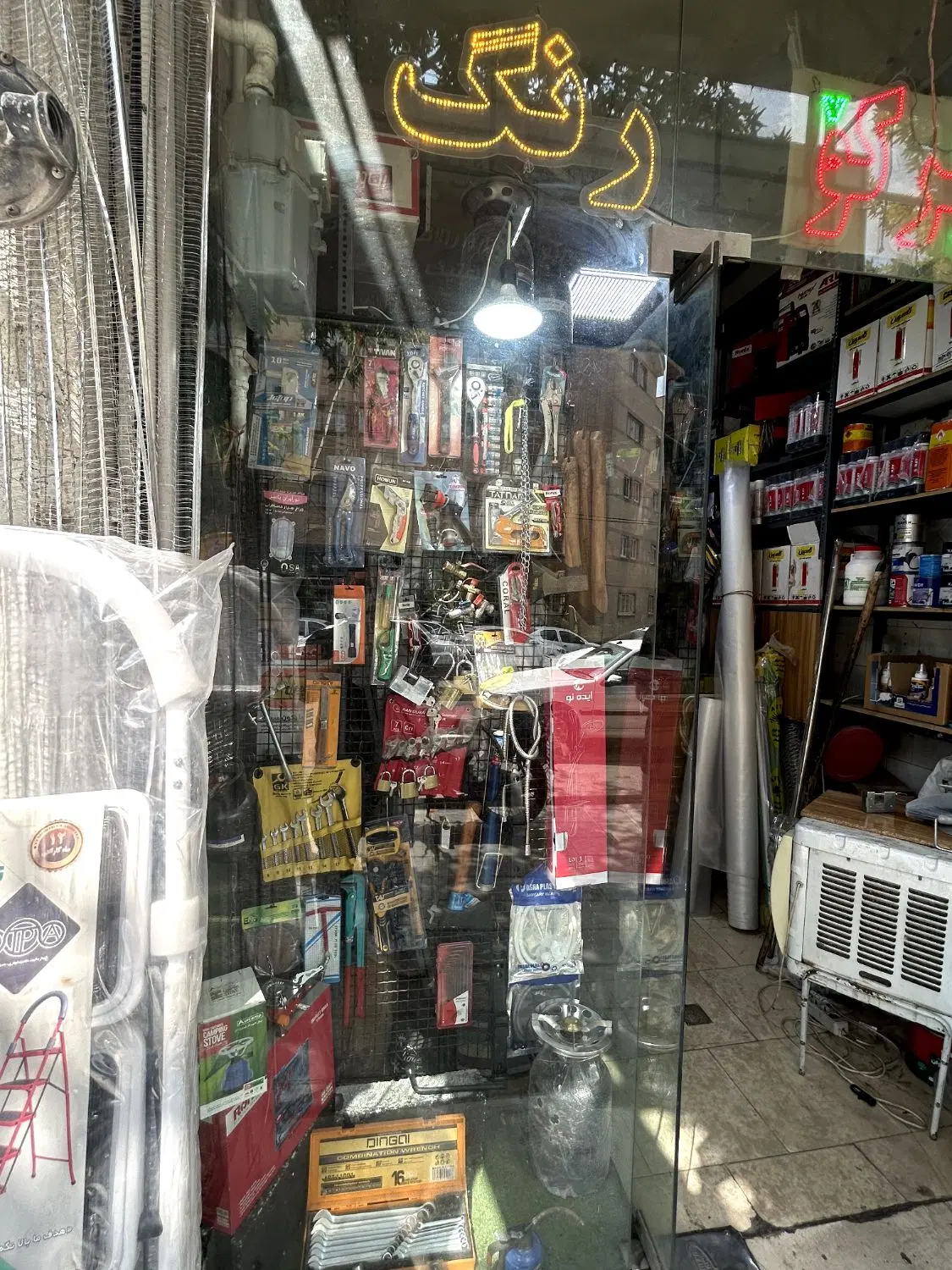 واگذاری مغازه ابزار فروشی