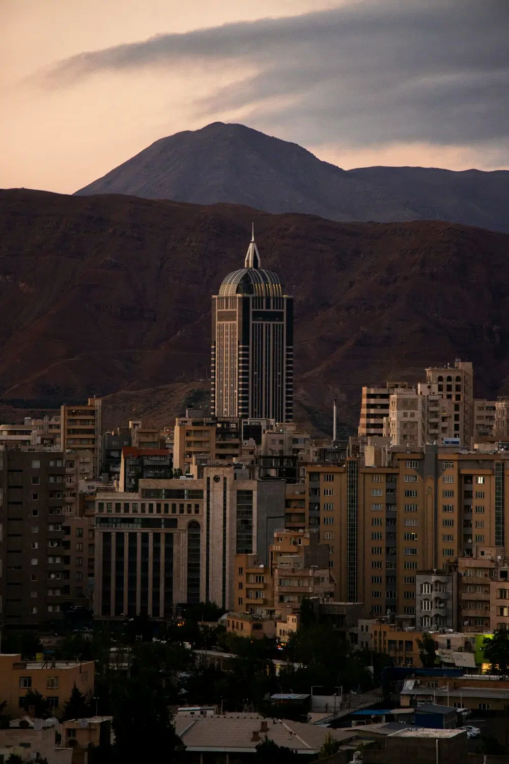 ۱۷۵متر_ولیعصر_شریعتی_مخابرات
