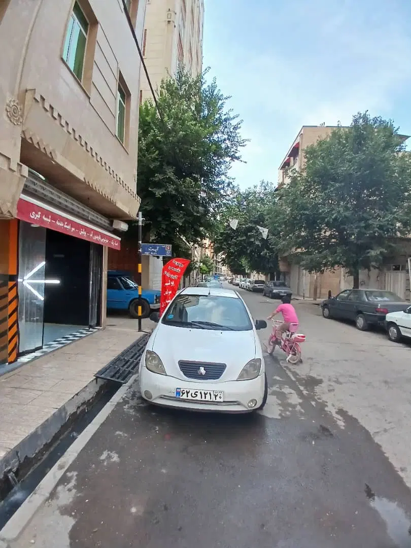 مغازه 65 متری