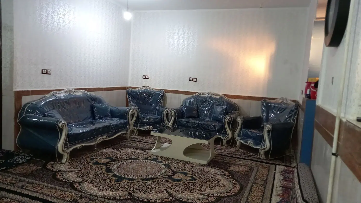 رهن کامل ویلایی دو خواب حیاط دار