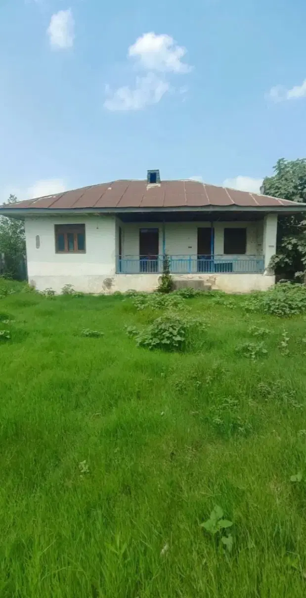 خونه مادربزرگم ۲۳۰متر زمین ۸۰بنا
