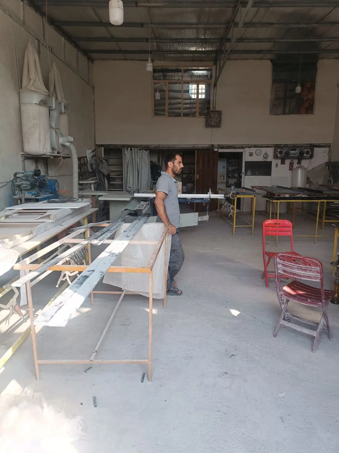 سوله 115 متری مناسب کارگاه در سنگستان