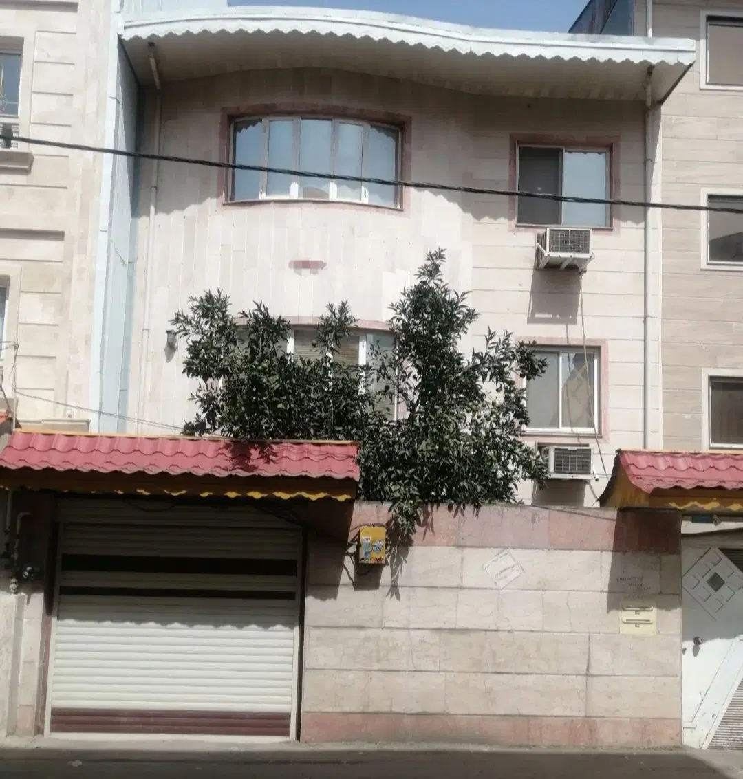 ویلایی دوطبقه شخصی‌ساز ۲۱۰متری