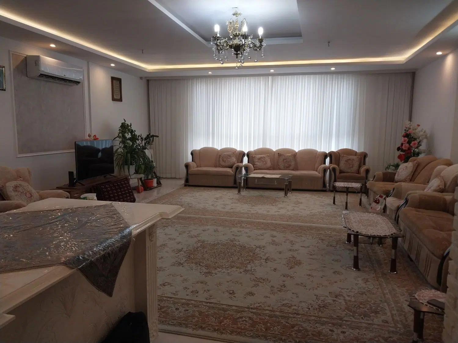 ۱۳۰ متر الهیه منجم