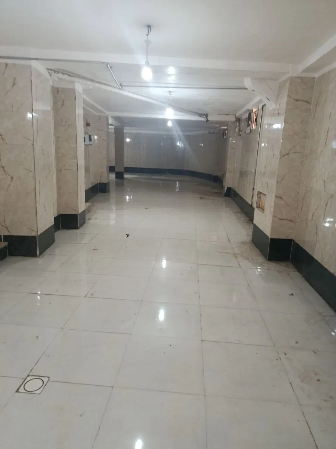 زیر زمین ب مساحت 180 متر اجاره داده میشود