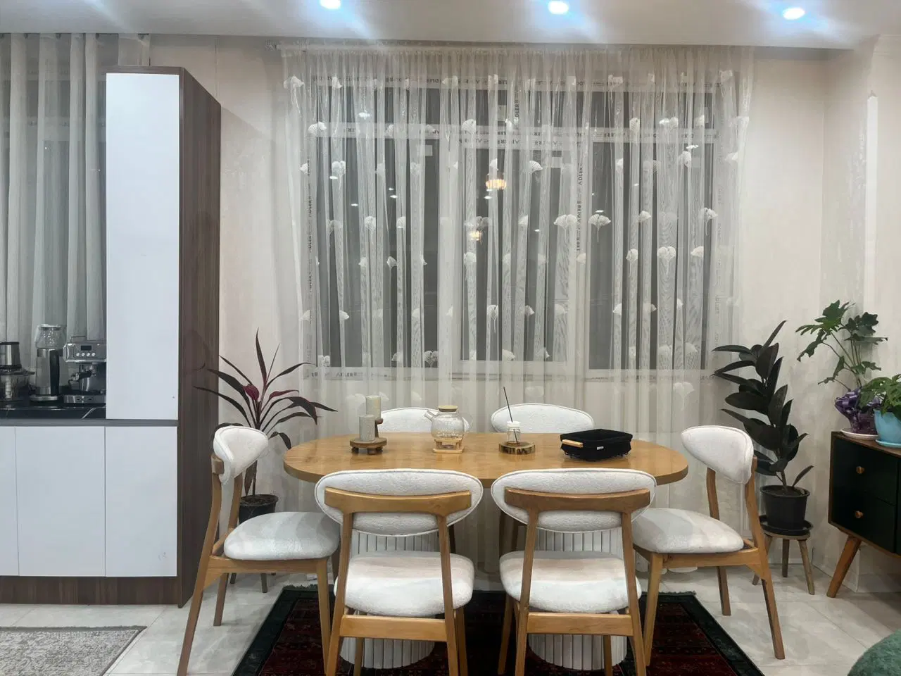 ۱۱۰ متر  دو خواب فول امکانات