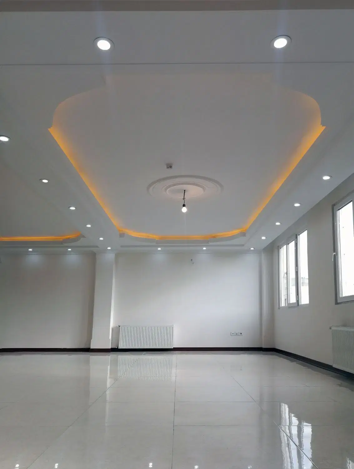 ۱۳۵ متری با پارکینگ و انباری