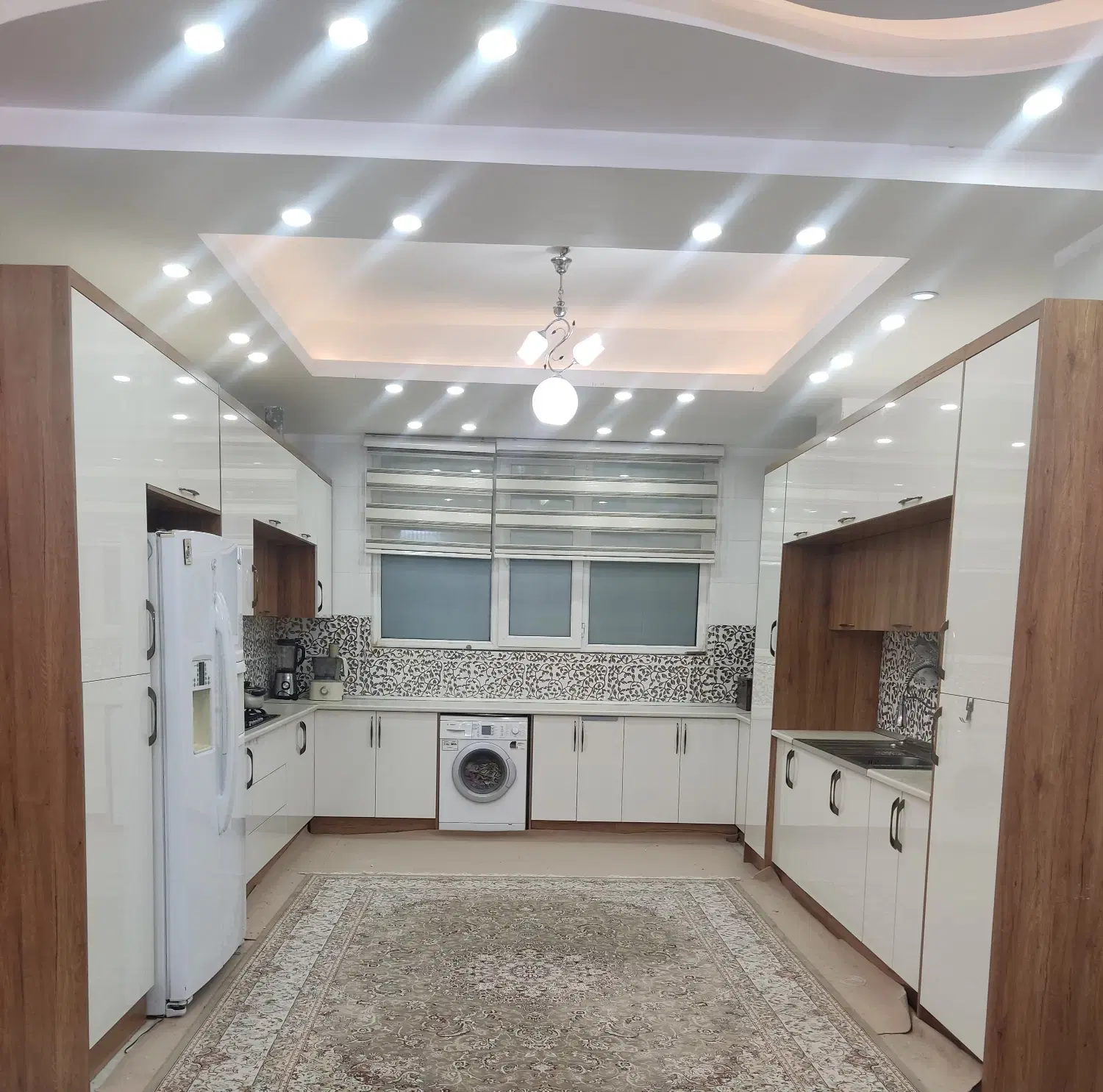 آپارتمان 240متری لوکس مناسب دو خانواده