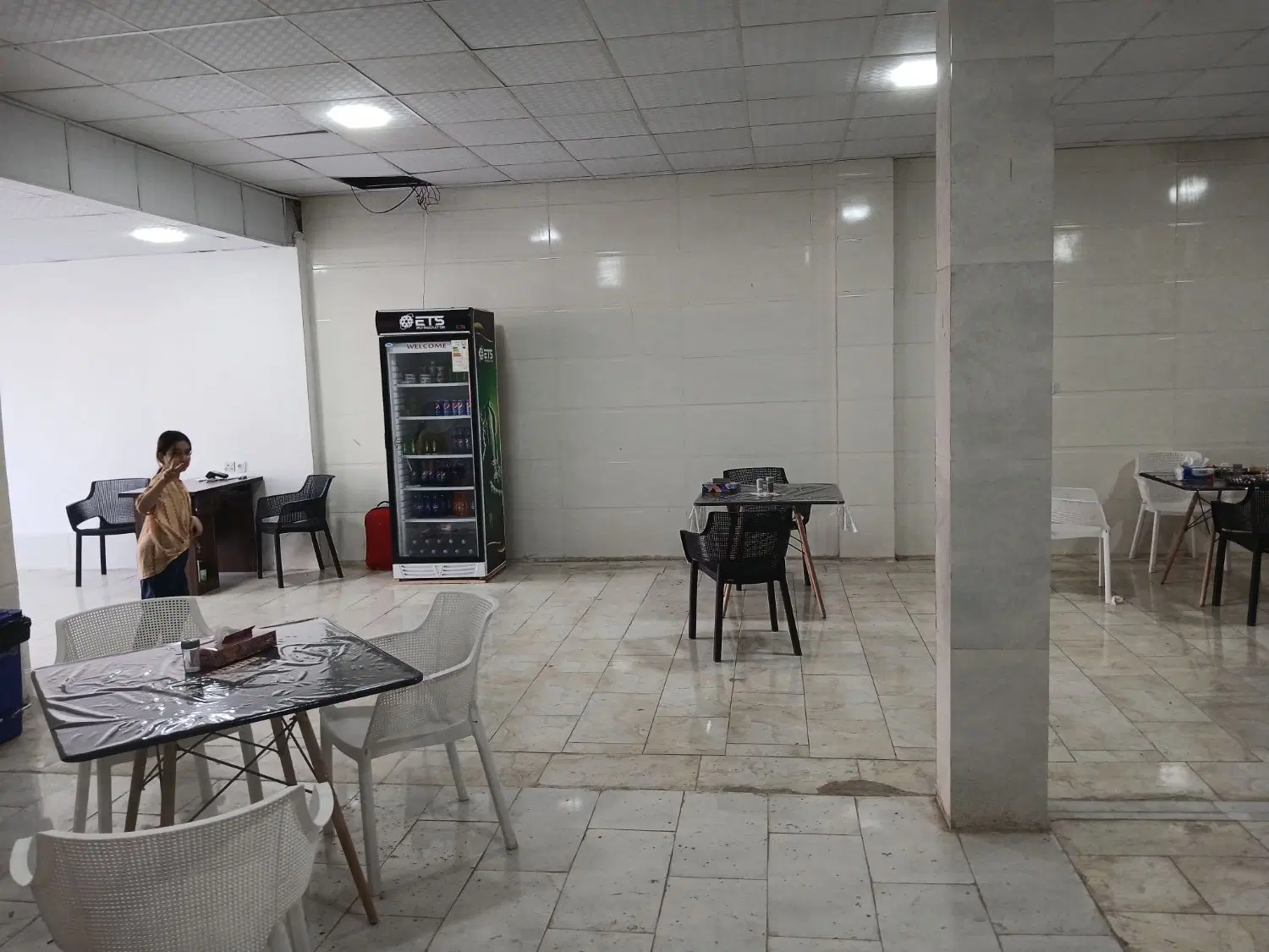 فروش ملک تجاری 400متری در خیابان اصلی شهر