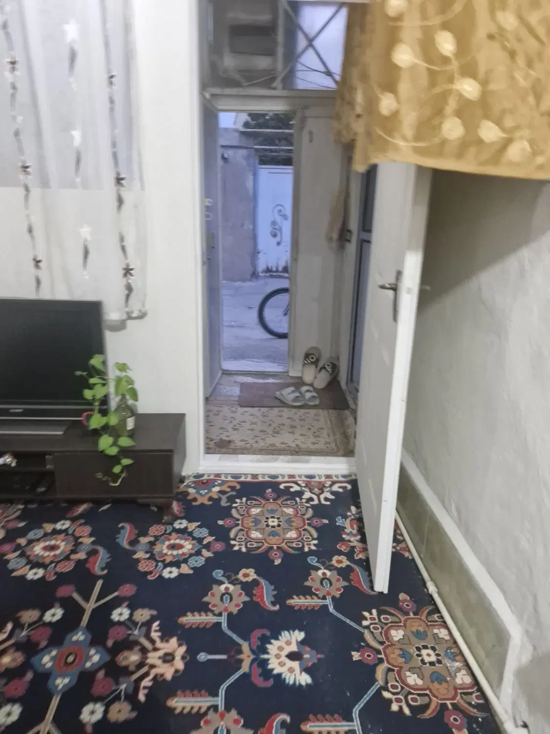خونه نقلی 43متری اسد ابادی