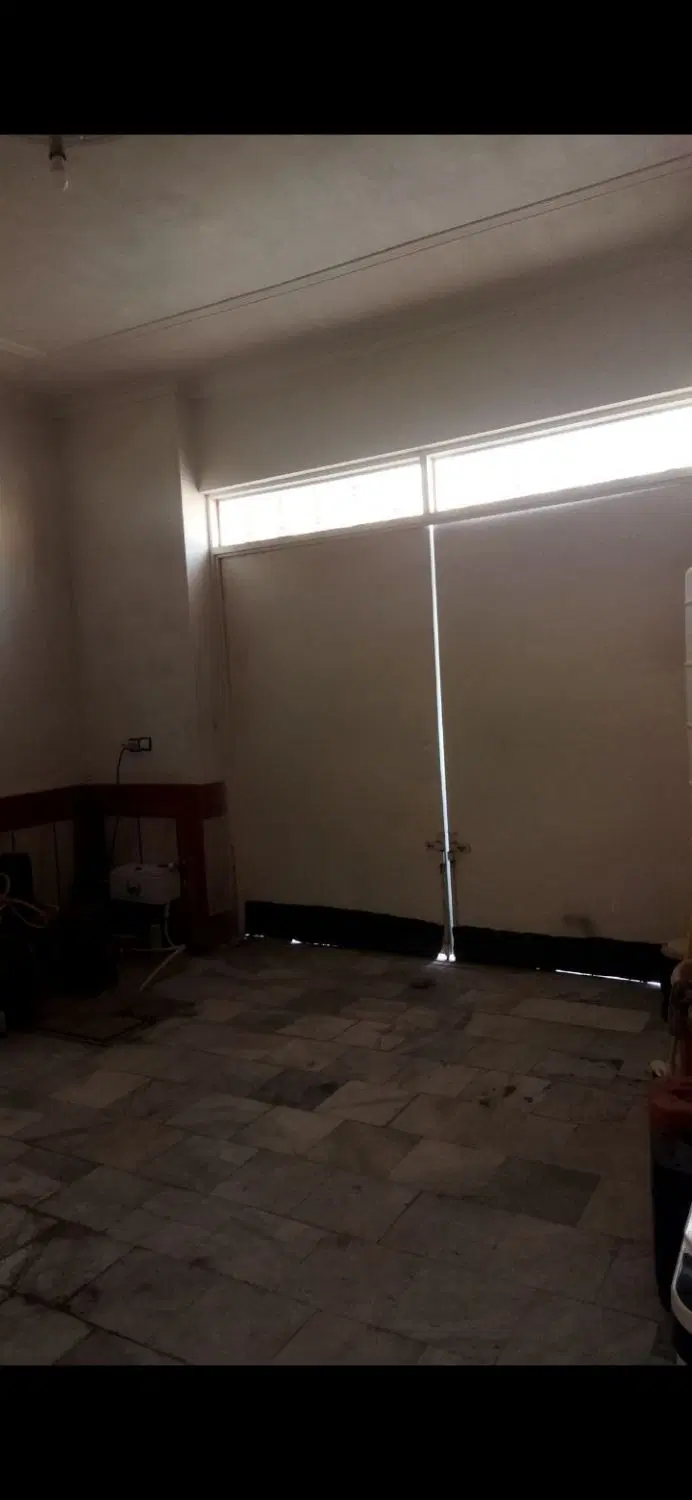 زمین خیابان نشاط در شهرک جهاد