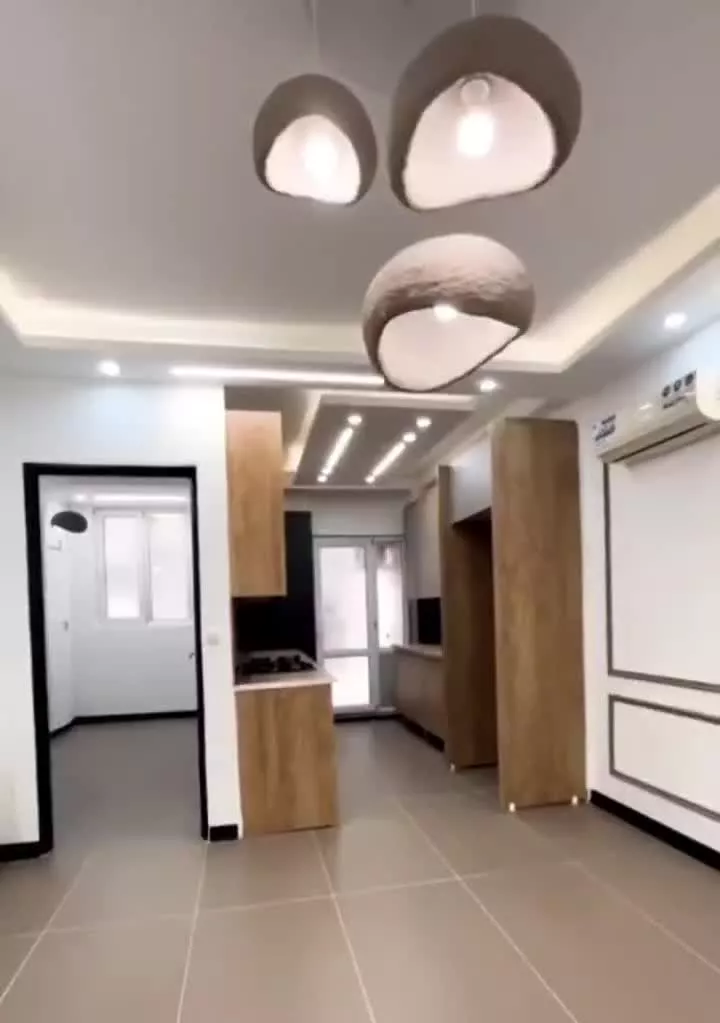 اپارتمان ۶۰ متری_نارمک_جنب مترو علم و صنعت