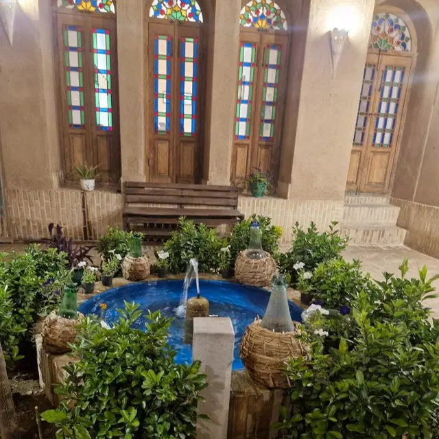 نیازمند هم خونه خانم