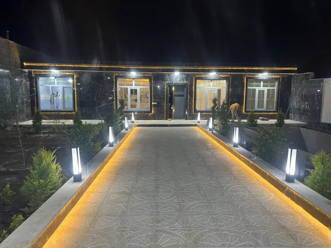 ویلا۴۰۰متری
