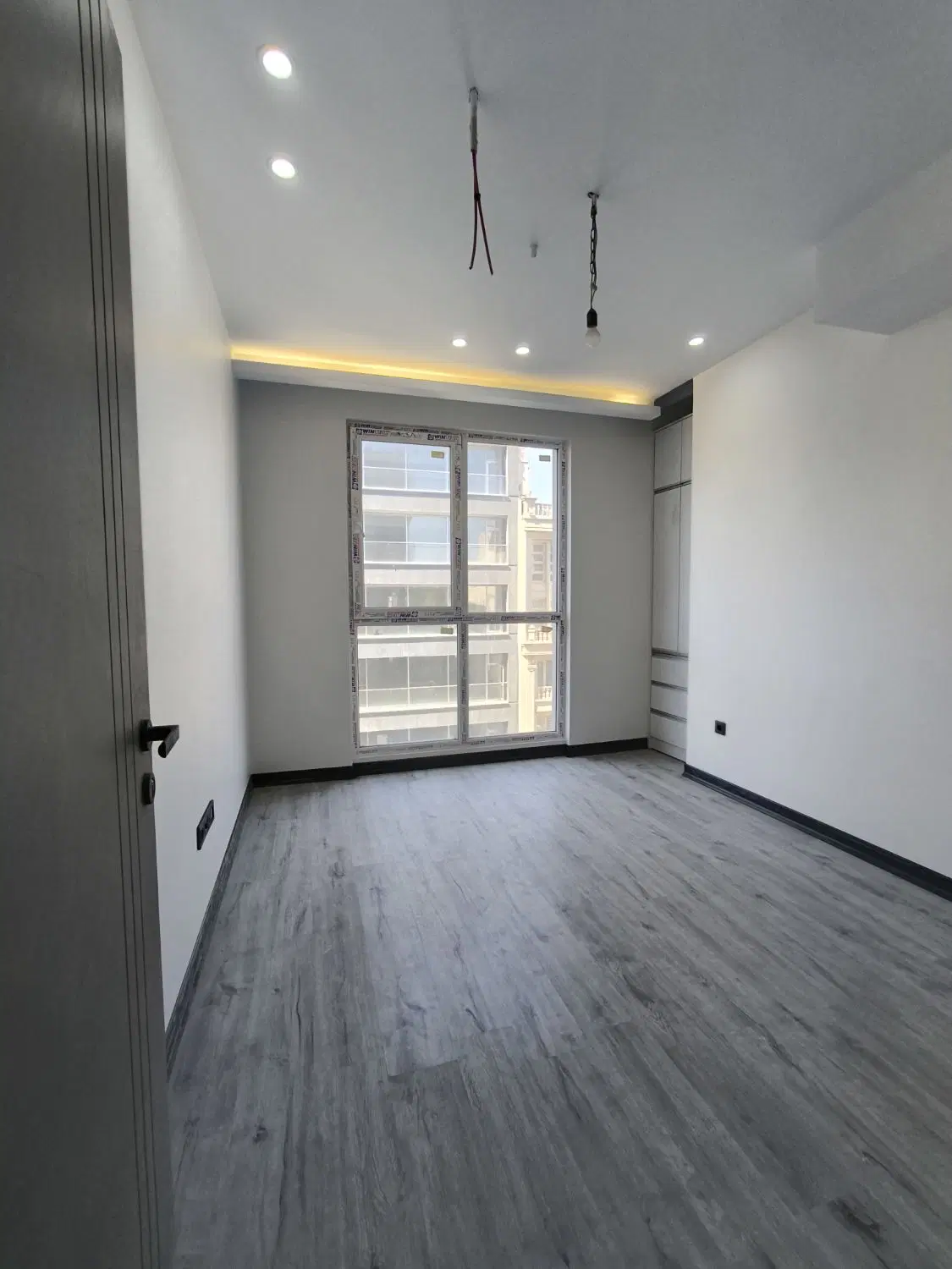 آپارتمان ۶۰ متر * تاپ لوکیشن *