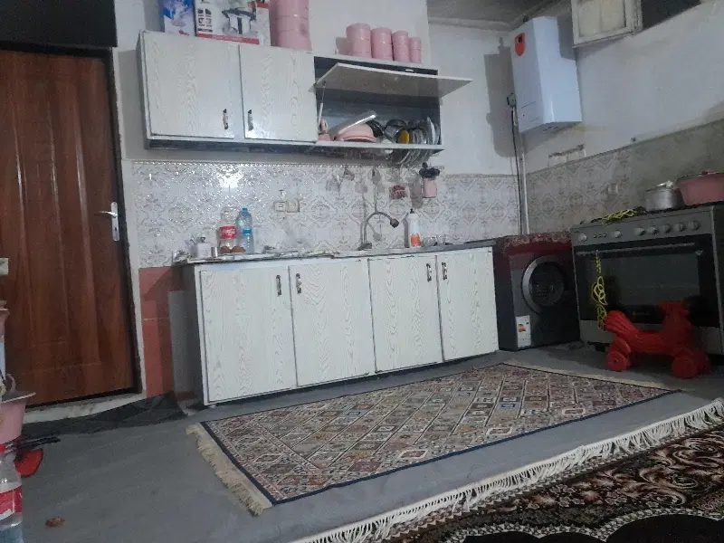 خانه طبقه همکف راه مشترک ۶۵متری