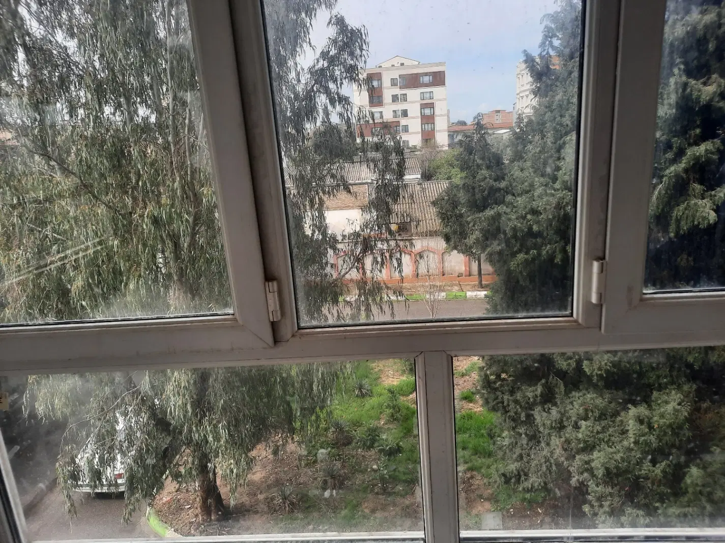 ۸۵ متر شهرک زیتون