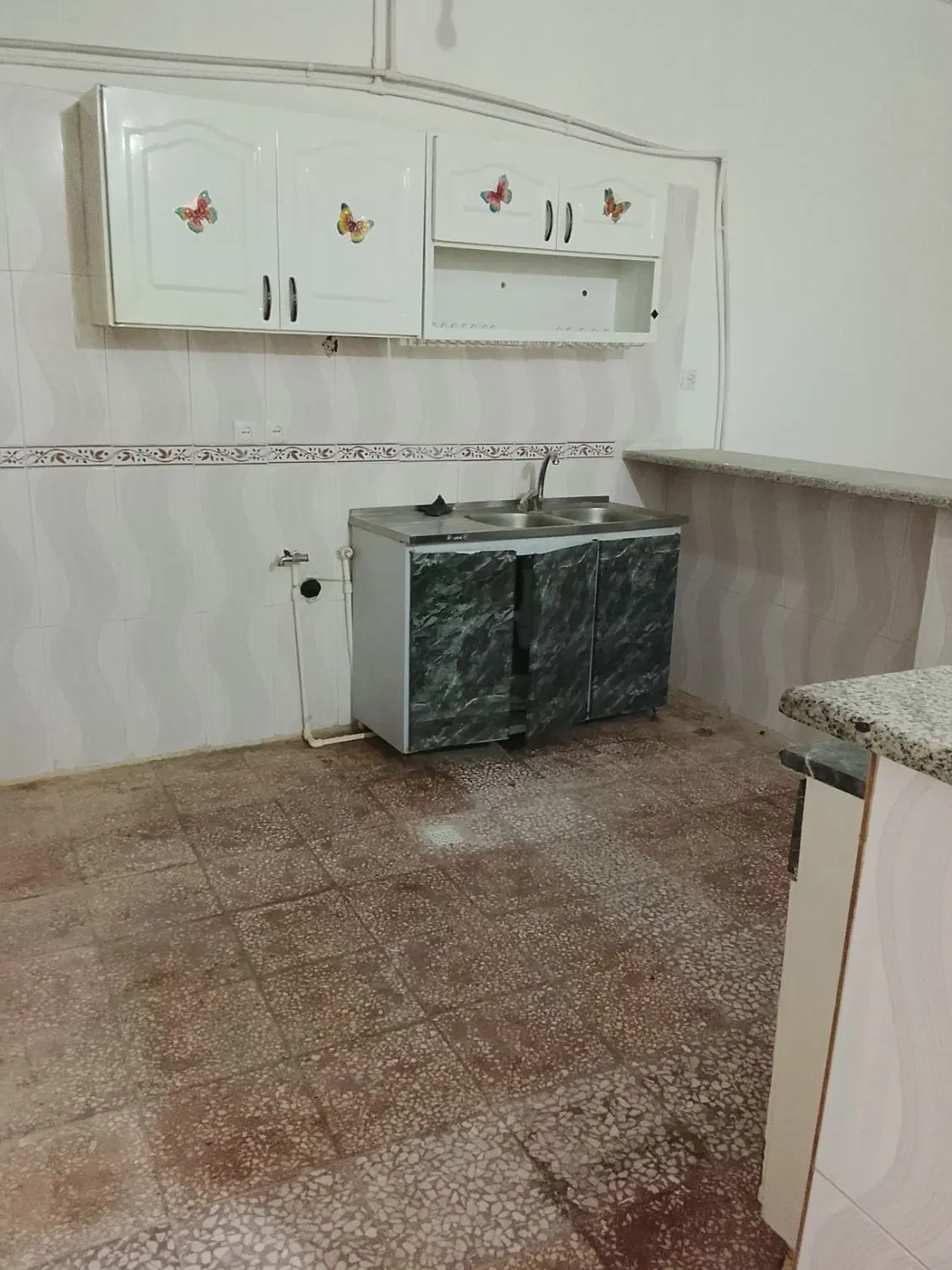 زیرزمین اجاره داده میشود