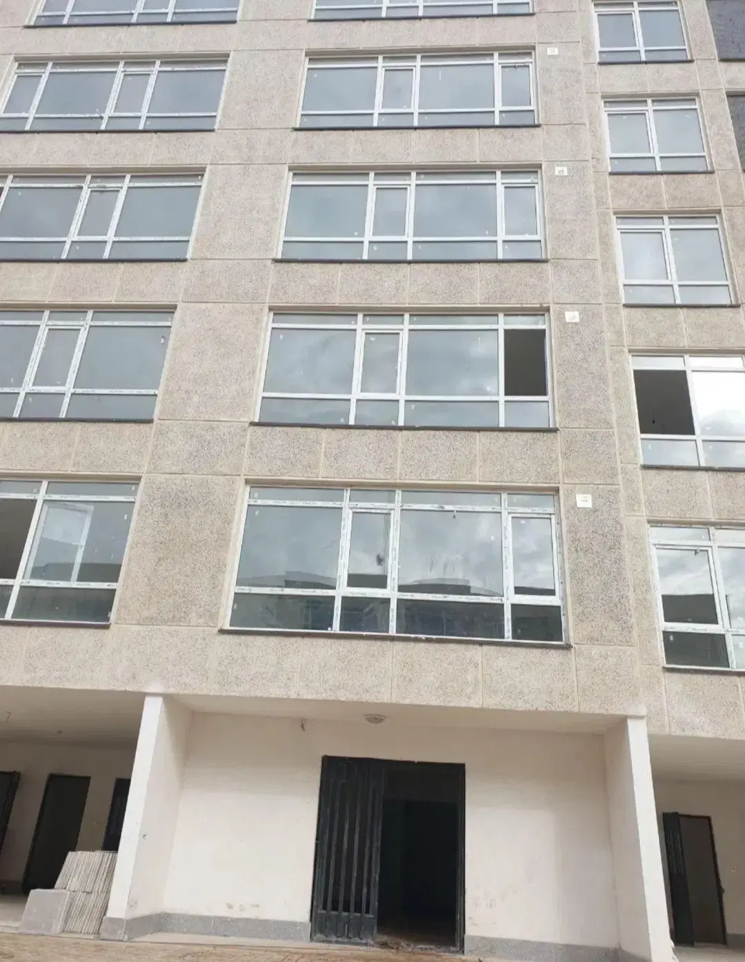آپارتمان مهرگان پاسارگاد