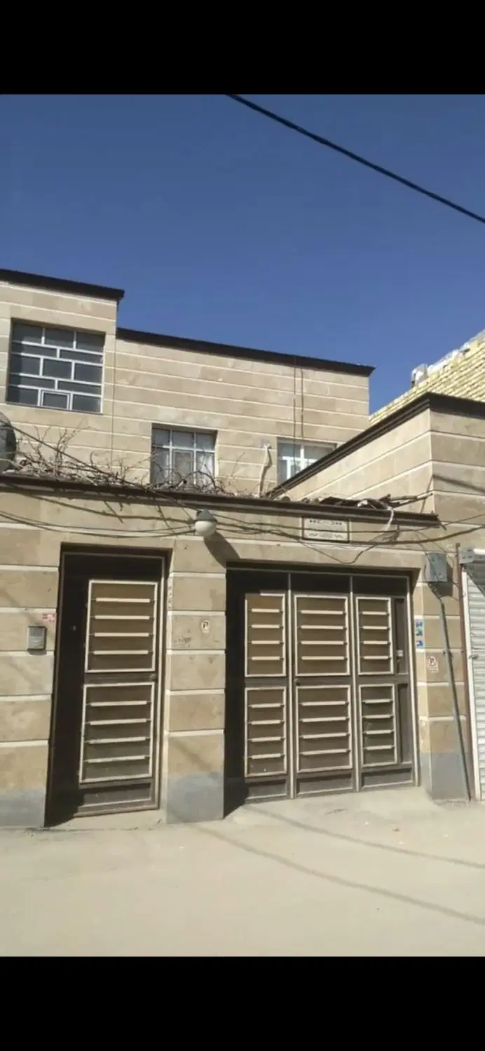 خونه دو طبقه پرسی‌گاز