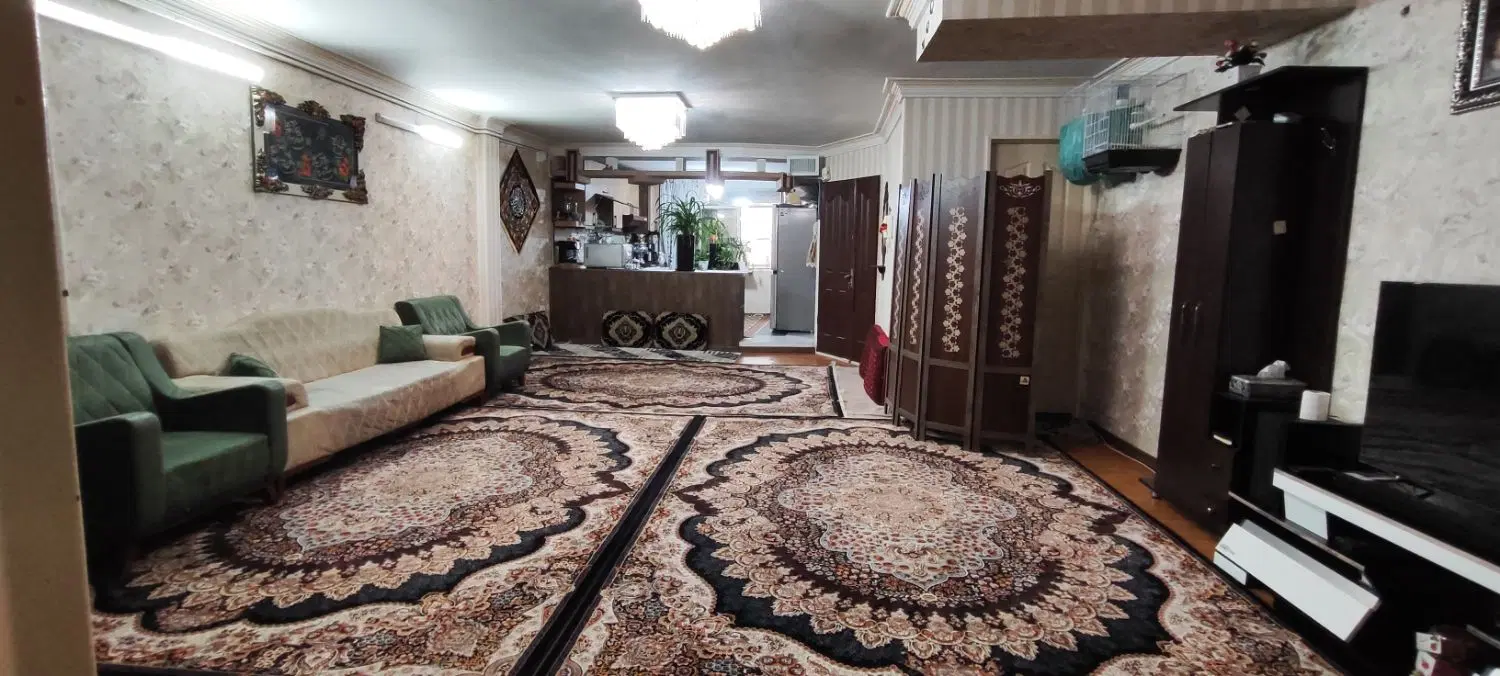 آپارتمان۱۰۰متری تک‌واحدی
