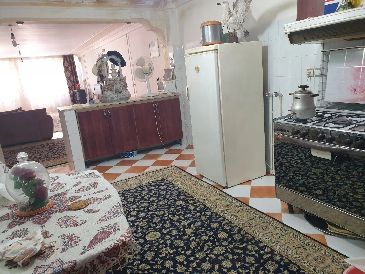 رهن و کرایه طبقه همکف. خیابان نیکویی. پلاک ۱۶۱