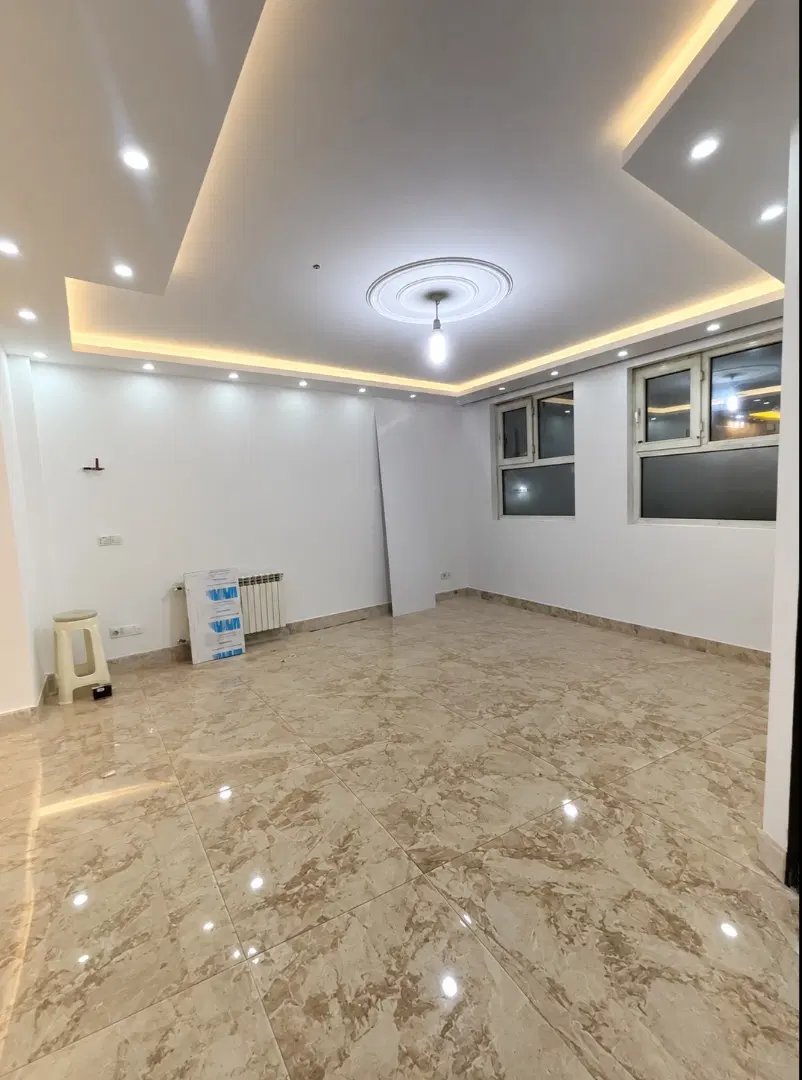 ۸۳ متر دوخوابه فول امکانات با پارکینگ خوشگل