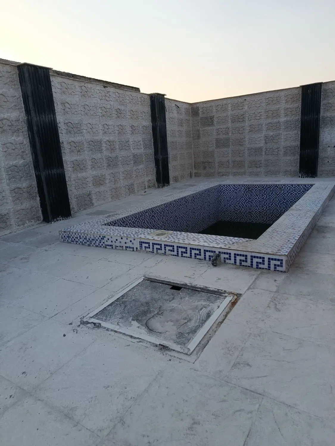 باغ ویلااستخردار