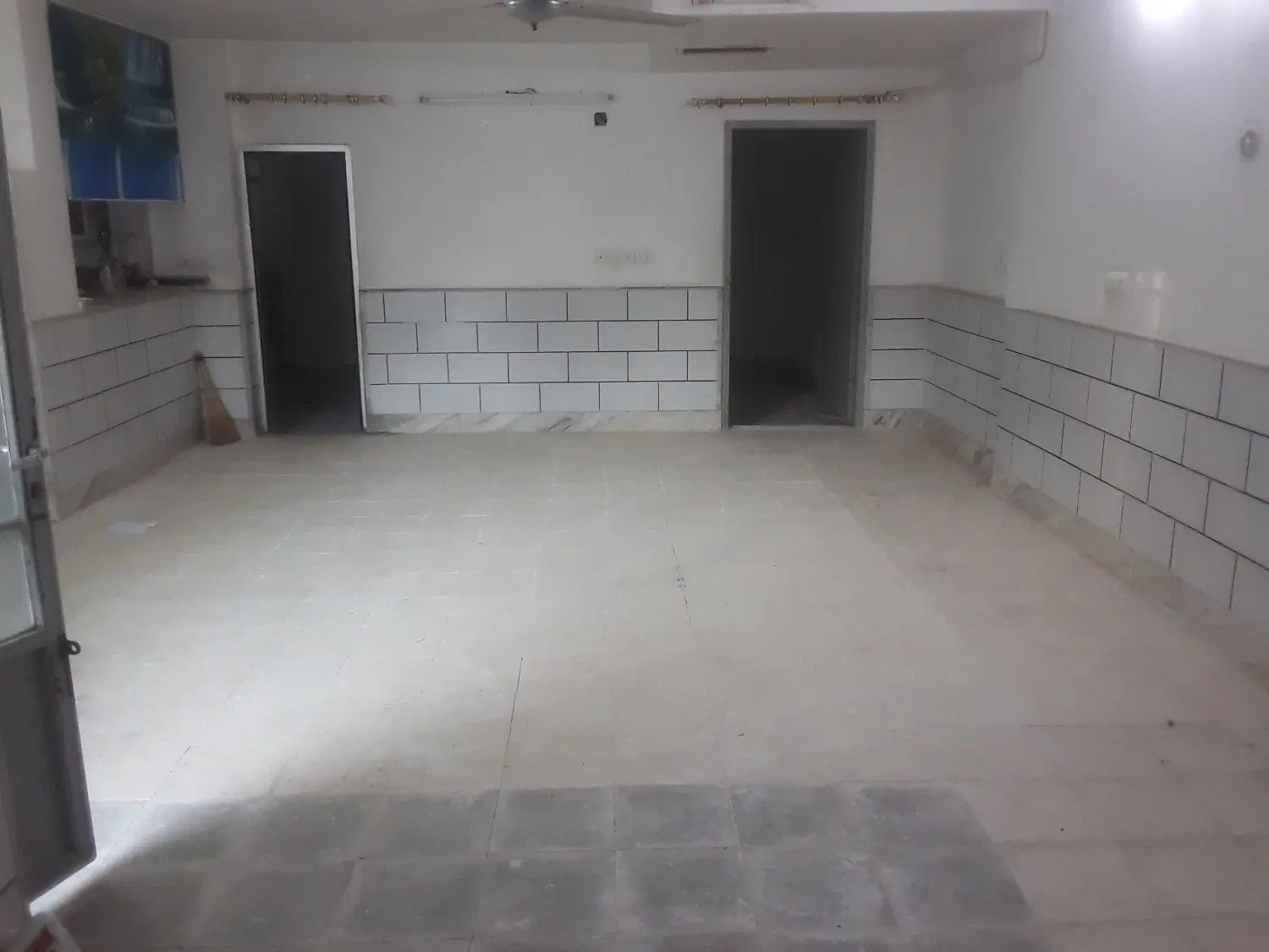 منزل ویلایی درمحله دنج خیابان دریاچه حاج بلوک