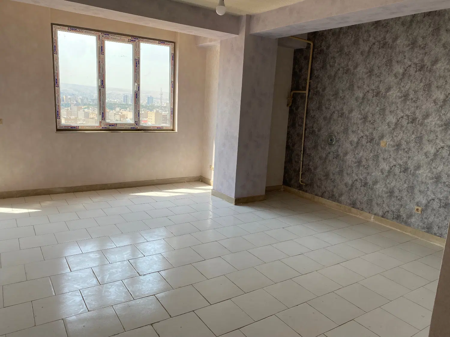 فروش آپارتمان در رشدیه جنب تالار سلوی ۷۵ متر
