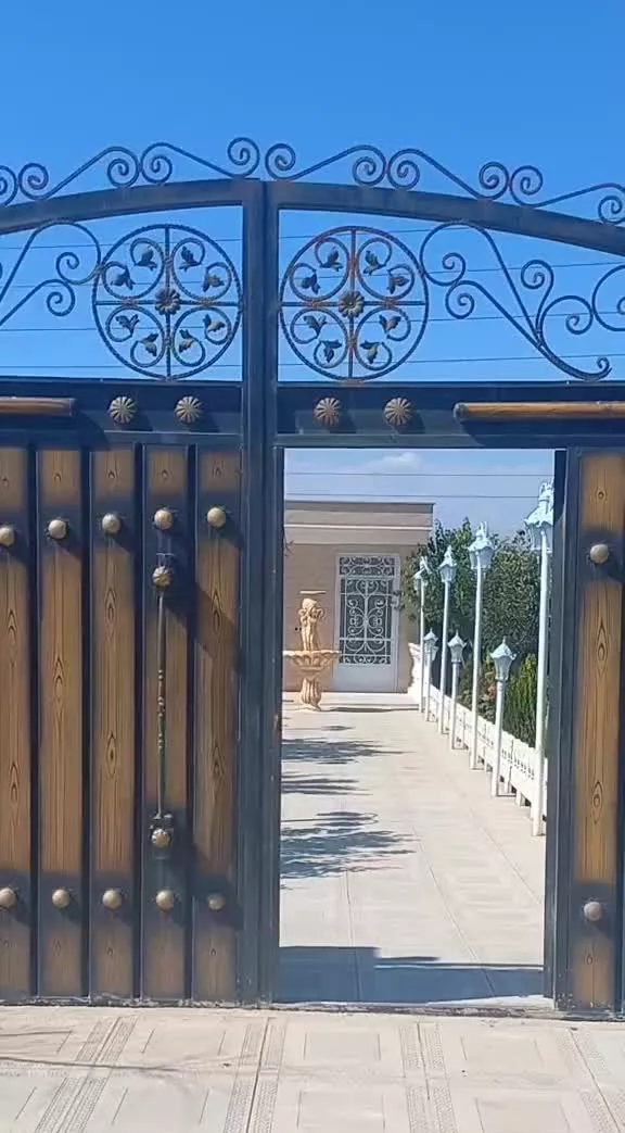 باغ‌ ویلا‌ چهارباغ ۵۰۰ متر