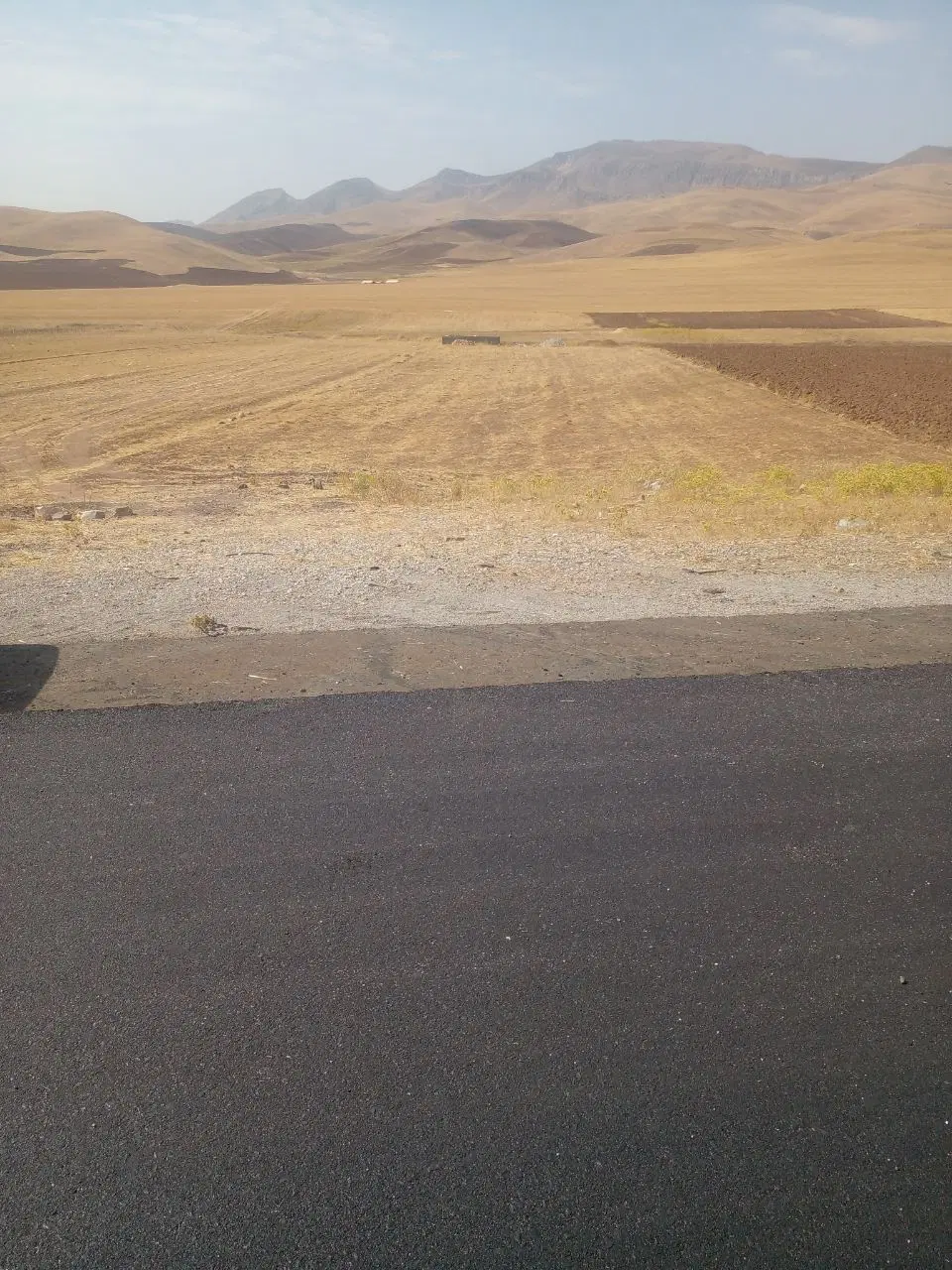 زمین کشاورزی بر کمربندی شرقی،