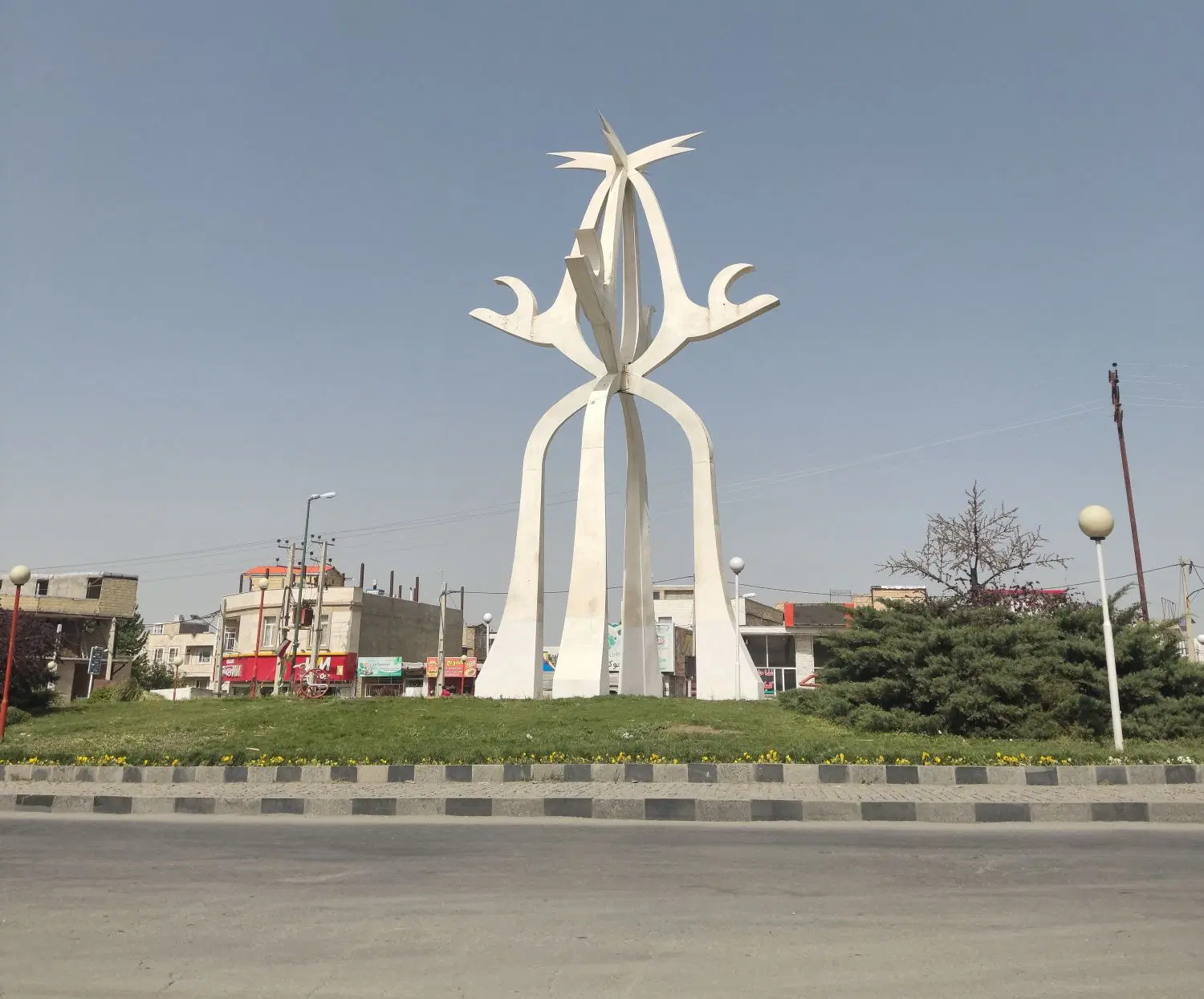زمین تجاری میدان امام علی جوکار