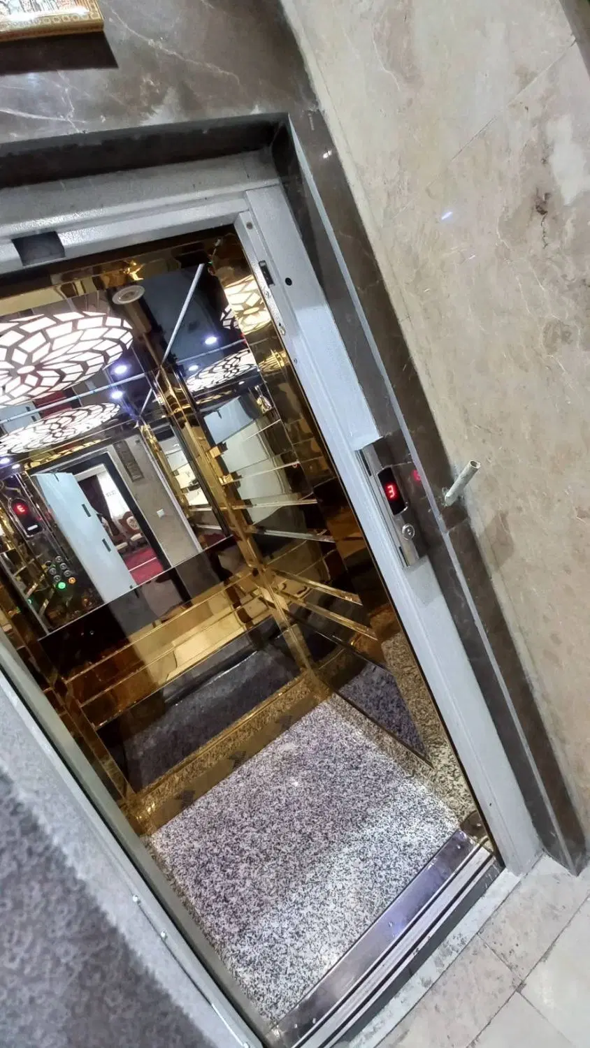 فروش آپارتمان ۱۴۷ متری تک واحدی واریانشهر