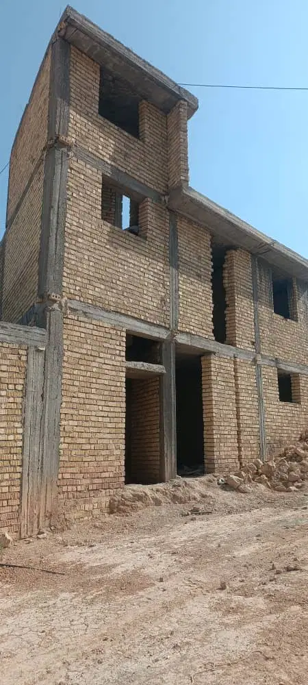 زمین خانه اسکلت