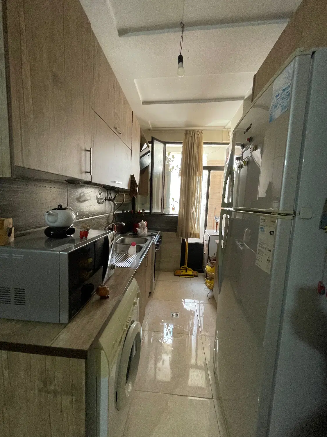 ۷۰ متری طبقه سوم روبه نما قولنامه خیابان رجایی