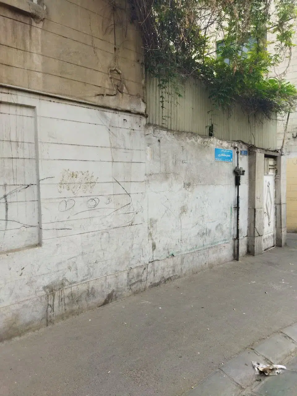 ۶۵ متر _ بر خیابان  شبیر_ نزدیک شوش