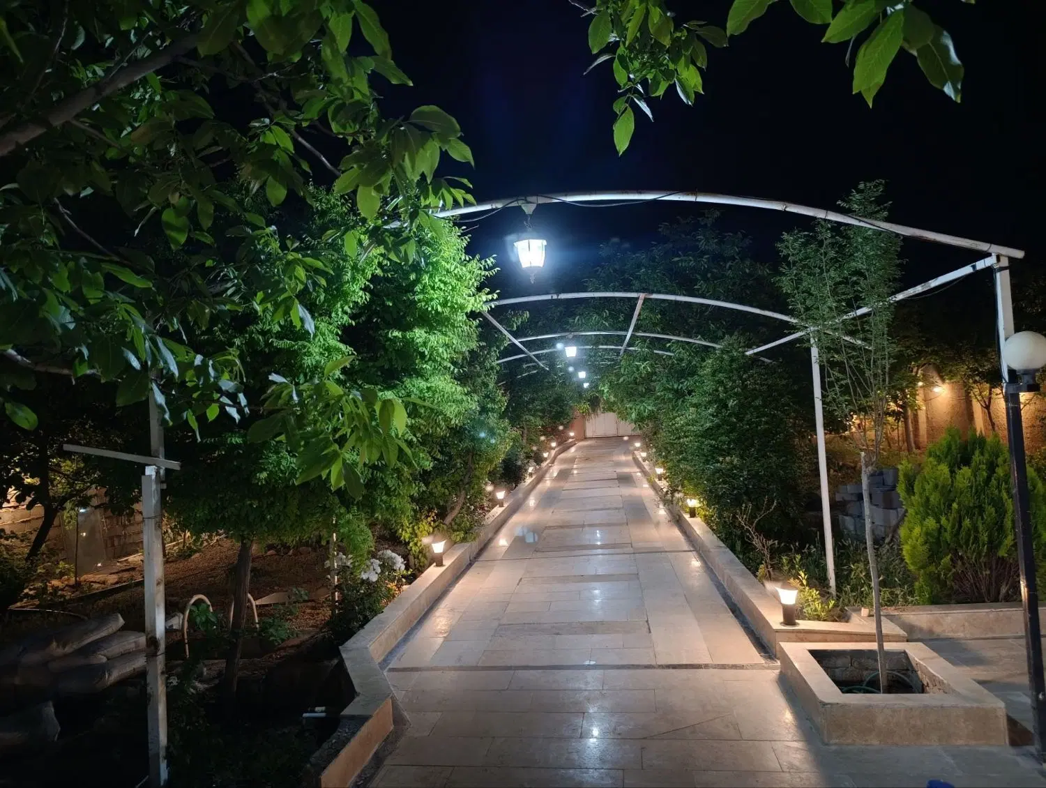 نزدیک ترین باغشهری .باغ ویلا