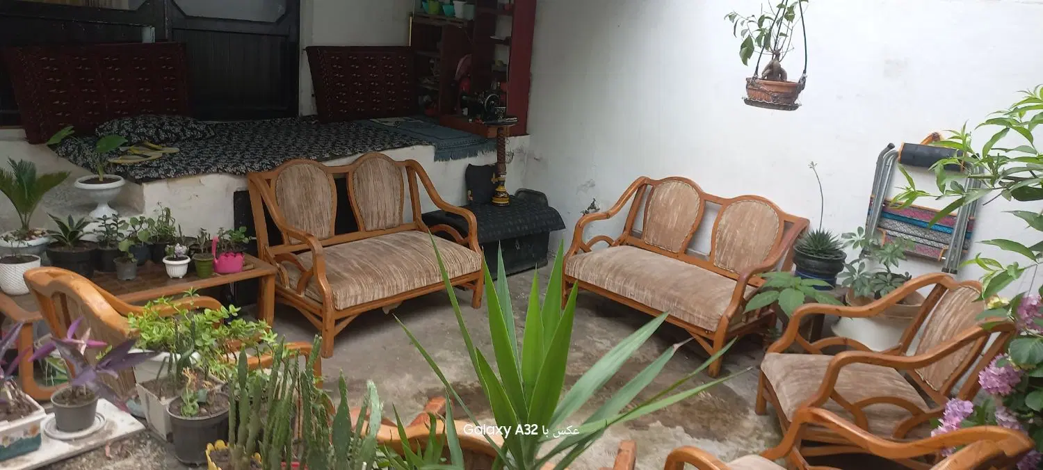یک باب منزل مسکونی ویلایی