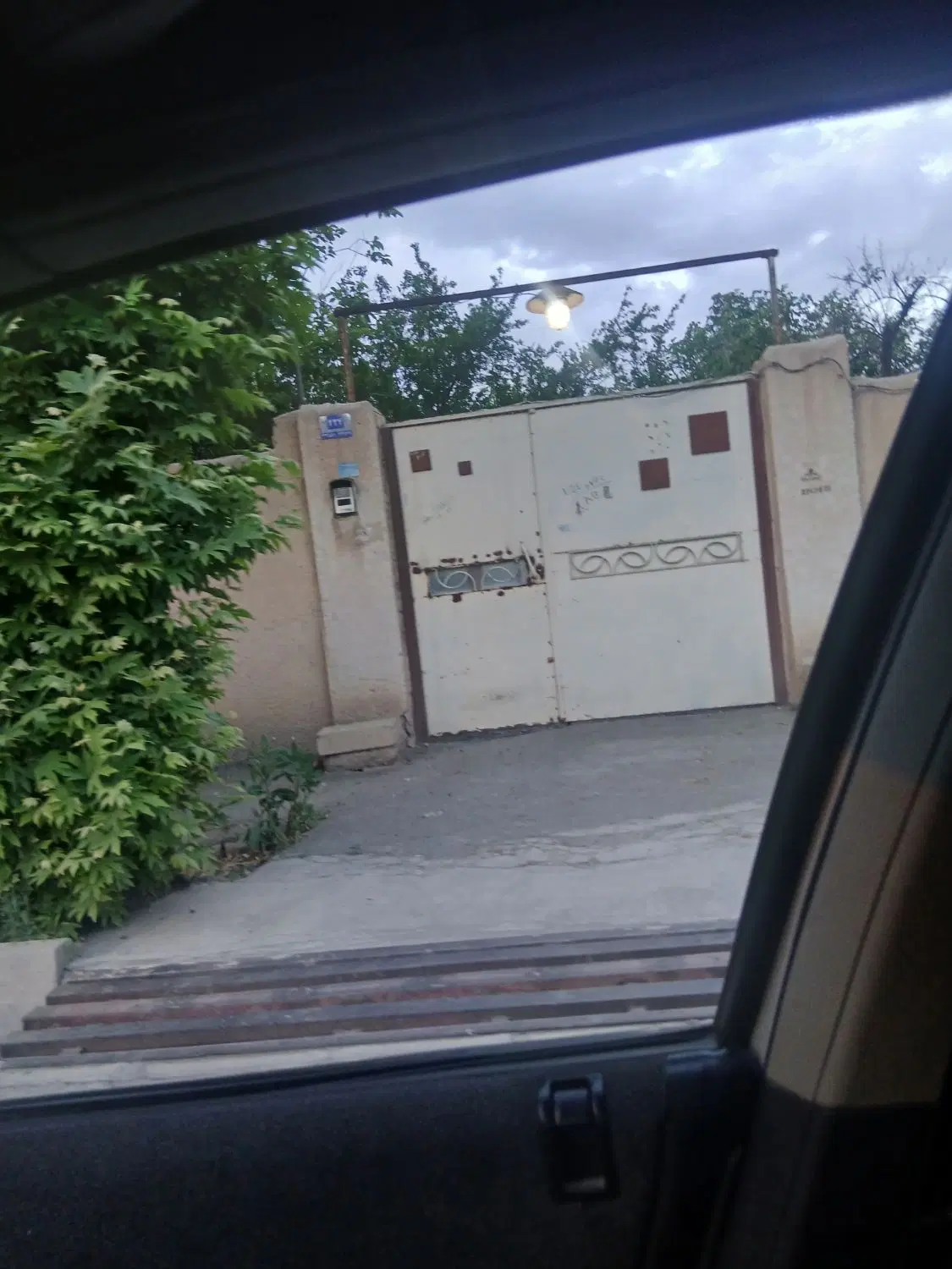 ۲۵۰ متر مسکونی سند ششدانگ تک برگ شهریار